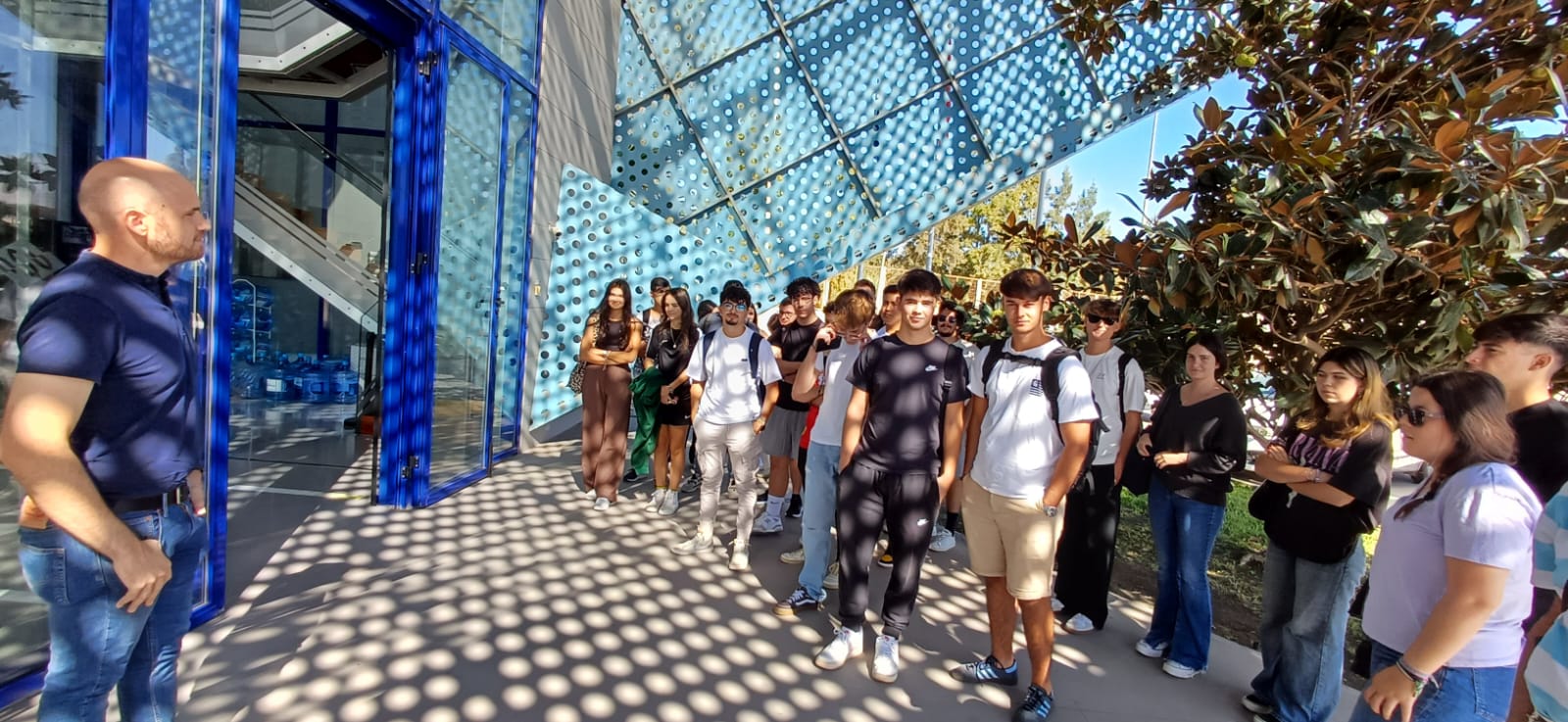 Estudiantes del Curso Cero en el Puerto de Motril