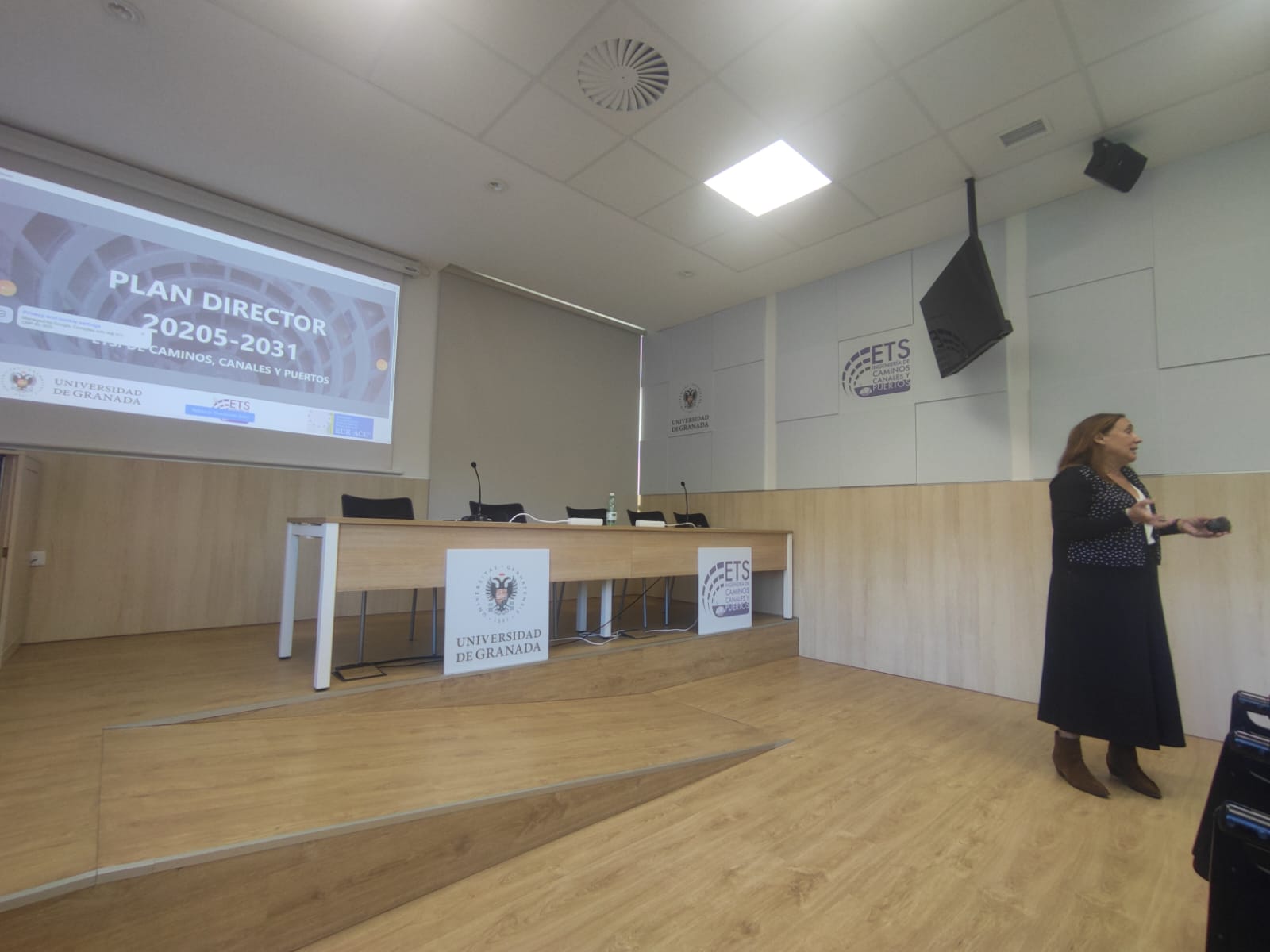 Directora presentado el PD 2025-2031