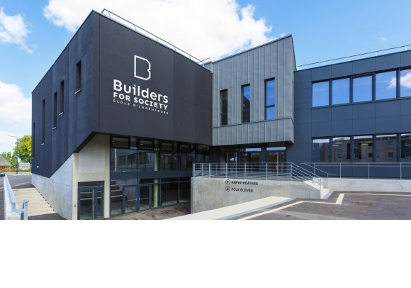 BUILDERS BUILDERS